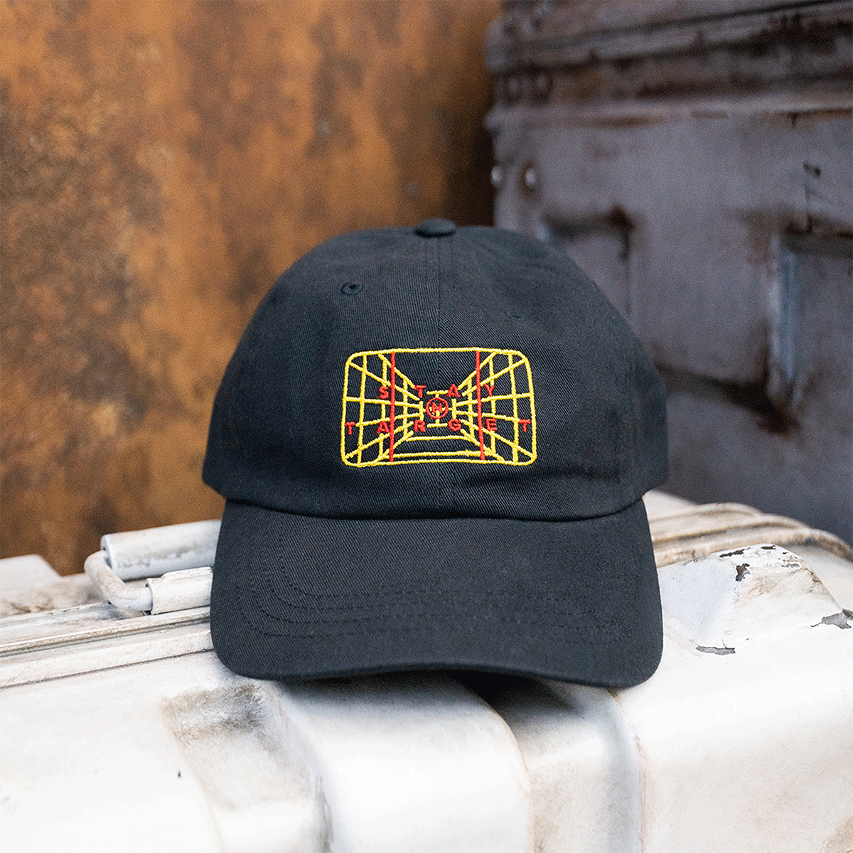STAY ON TARGET | Hat | Black