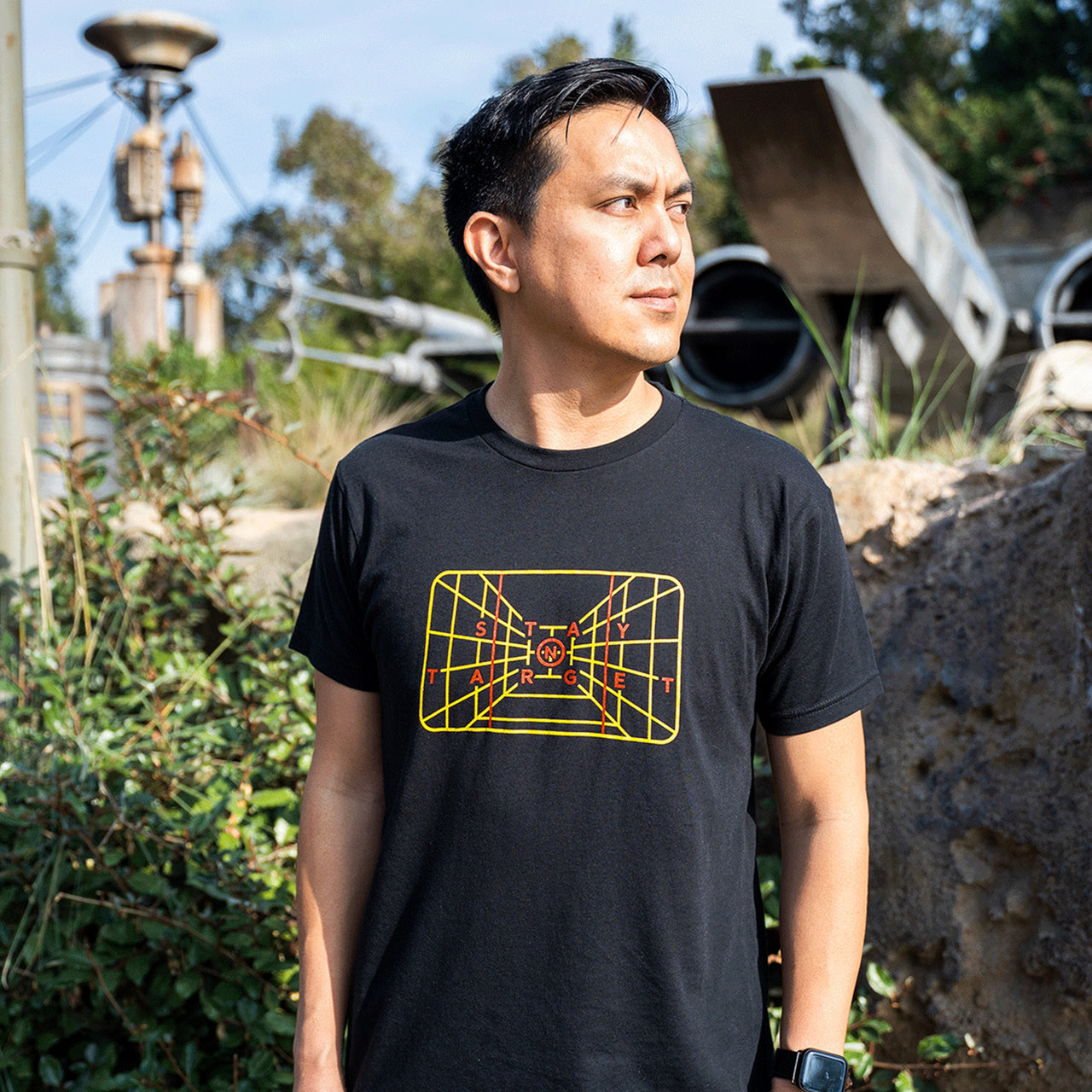 STAY ON TARGET | Tee | Black